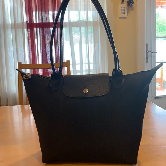 longchamp planetes medium